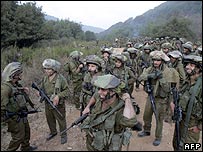Israeli troops on the south Lebanon border
