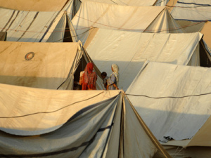 The camp in Swabi is spread over two locations in Shah Mansoor, providing shelter for 20,000 people (Jeroen Oerlemans/Netherlands Red Cross )